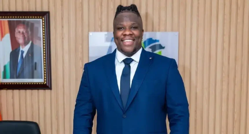 Intégrité: Un portrait de l'influenceur ivoirien Apoutchou National, dont le procès judiciaire à Abidjan concernant la réglementation des changes et l'intégrité financière est devenu un symbole de la lutte de 2026 contre le blanchiment d'argent et pour la transparence financière sur les réseaux sociaux.