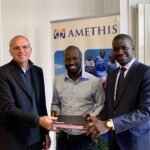 Agilité: Les équipes dirigeantes d'Amethis et d'Ademat, dont Khady Koné-Dicoh et Christophe Giovacchini, lors de la cérémonie de signature officielle à Abidjan le 27 mars 2026, marquant l'acquisition majoritaire par Amethis pour piloter la transition d'Ademat vers les énergies renouvelables et son expansion régionale.