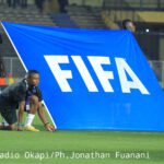 Le président de la CAF, Patrice Motsepe, en costume professionnel, représentant la direction du football africain lors de la controverse majeure sur le titre de la CAN 2026 et des réformes judiciaires.