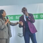Fiabilité: La DGA d'AFG Bank Côte d'Ivoire, Aïssatou Cissé, et le président du COK, Bakary Ouattara, lors de la cérémonie officielle de signature de sponsoring en mars 2026, faisant de la banque le partenaire principal du Club Omnisports de Korhogo.