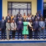 investissement: Des responsables de la BRVM et du Trésor Public du Burkina Faso célébrant la cotation officielle de trois emprunts obligataires souverains d'une valeur de 131 milliards de FCFA à la bourse régionale en mars 2026.