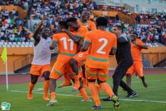 Éléphants: Les joueurs de l'équipe nationale U-23 de Côte d'Ivoire célébrant un but lors de leur victoire 3-0 contre la Tunisie en match amical international au Stade Félix Houphouët-Boigny, à Abidjan, le 30 mars 2026.